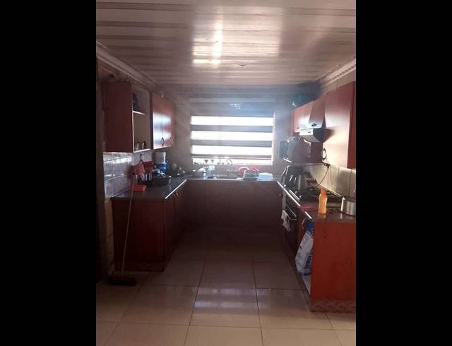 3 BEDROOM HOUSE FOR SALE IN KAGISO